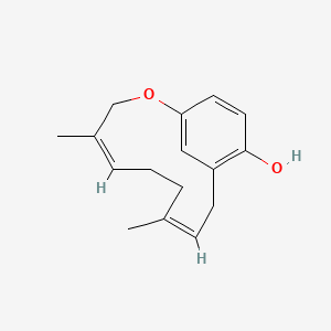 molecular formula C16H20O2 B1230912 (E,E)-4,8-Dimethyl-2-oxabicyclo(9.3.1)pentadeca-1(15),4,8,11,13-pentaen-12-ol CAS No. 87064-17-3