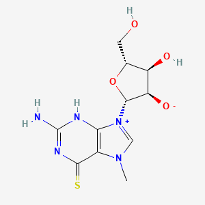 molecular formula C11H15N5O4S B1232066 (2R,3R,4S,5R)-2-(2-amino-7-methyl-6-sulfanylidene-3H-purin-9-ium-9-yl)-4-hydroxy-5-(hydroxymethyl)oxolan-3-olate 