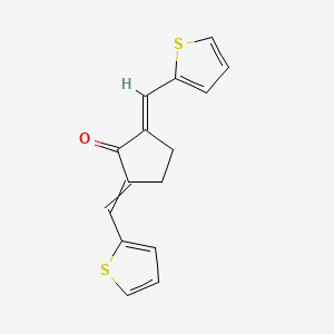molecular formula C15H12OS2 B1232651 (2E)-2,5-bis(thiophen-2-ylmethylidene)cyclopentan-1-one 