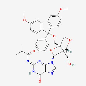 molecular formula C36H37N5O8 B12335161 N-[9-[(1R,3R,4R,7S)-1-[[bis(4-methoxyphenyl)-phenylmethoxy]methyl]-7-hydroxy-2,5-dioxabicyclo[2.2.1]heptan-3-yl]-6-oxo-5H-purin-2-ylidene]-2-methylpropanamide 