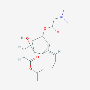 [(2Z,10Z)-12-hydroxy-7-methyl-9-oxo-8-oxabicyclo[11.3.0]hexadeca-2,10-dien-15-yl] 2-(dimethylamino)acetate