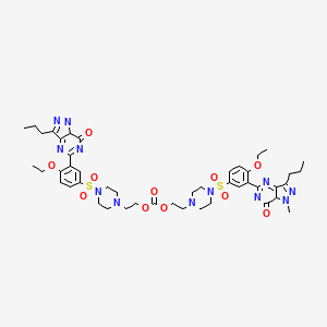 molecular formula C47H62N12O11S2 B12350177 bis[2-[4-[4-ethoxy-3-(1-methyl-7-oxo-3-propyl-7aH-pyrazolo[4,3-d]pyrimidin-5-yl)phenyl]sulfonylpiperazin-1-yl]ethyl] carbonate 
