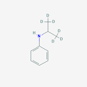 molecular formula C9H13N B124017 N-(1,1,1,3,3,3-Hexadeuteriopropan-2-yl)aniline CAS No. 67699-91-6