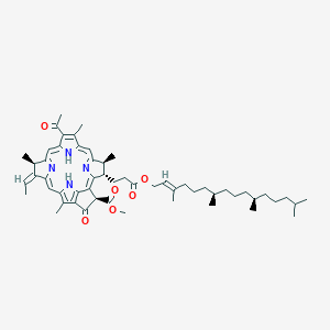 molecular formula C55H74N4O6 B1243607 methyl (3R,11Z,12R,21S,22S)-16-acetyl-11-ethylidene-12,17,21,26-tetramethyl-4-oxo-22-[3-oxo-3-[(E,7R,11R)-3,7,11,15-tetramethylhexadec-2-enoxy]propyl]-7,23,24,25-tetrazahexacyclo[18.2.1.15,8.110,13.115,18.02,6]hexacosa-1,5,8(26),9,13(25),14,16,18,20(23)-nonaene-3-carboxylate 