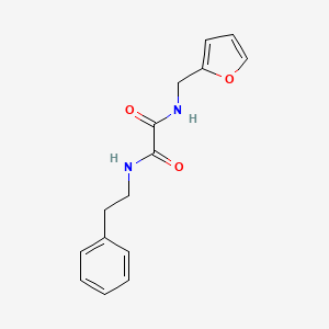 molecular formula C15H16N2O3 B12463202 N-(furan-2-ylmethyl)-N'-(2-phenylethyl)ethanediamide 
