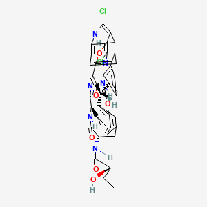 molecular formula C40H34Cl2N6O6 B1248448 (2S)-N-[(10S,13S,20S,21R)-3,35-dichloro-12-oxo-10-propan-2-yl-8,37,40-trioxa-4,11,22,34,39-pentazadecacyclo[27.6.1.12,5.16,9.115,19.118,21.07,20.020,24.023,28.033,36]tetraconta-1(35),2,4,6,9(39),15(38),16,18,23(28),24,26,29(36),30,32-tetradecaen-13-yl]-2-hydroxy-3-methylbutanamide 