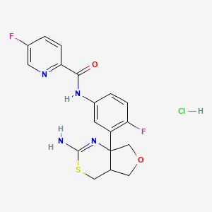 molecular formula C18H17ClF2N4O2S B12500654 N-(3-{2-amino-4H,4aH,5H,7H-furo[3,4-d][1,3]thiazin-7a-yl}-4-fluorophenyl)-5-fluoropyridine-2-carboxamide hydrochloride 