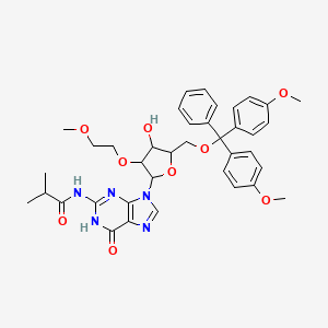 molecular formula C38H43N5O9 B12504003 N-[9-(5-{[bis(4-methoxyphenyl)(phenyl)methoxy]methyl}-4-hydroxy-3-(2-methoxyethoxy)oxolan-2-yl)-6-oxo-1H-purin-2-yl]-2-methylpropanamide 