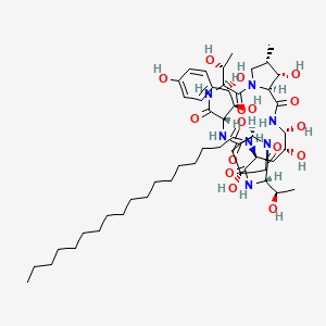 N-[(3S,6S,9S,11R,15S,18S,20R,21R,24S,25S,26S)-6-[(1S,2S)-1,2-dihydroxy-2-(4-hydroxyphenyl)ethyl]-11,20,21,25-tetrahydroxy-3,15-bis[(1R)-1-hydroxyethyl]-26-methyl-2,5,8,14,17,23-hexaoxo-1,4,7,13,16,22-hexazatricyclo[22.3.0.09,13]heptacosan-18-yl]octadecanamide