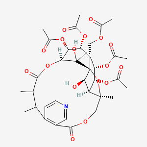 molecular formula C36H45NO17 B1256704 (1S,17S,21S,23S,25S,18R,19R,20R,22R,24R)-18,21,22-Triacetyloxy-20-(acetyloxymethyl)-24,25-dihydroxy-3,13,14,25-tetramethyl-6,15-dioxo-2,5,16-trioxa-9-azapentacyclo[15.7.1.0<1,20>.0<3,23>.0<7,12>]pentacosa-7,9,11-trien-19-yl acetate 