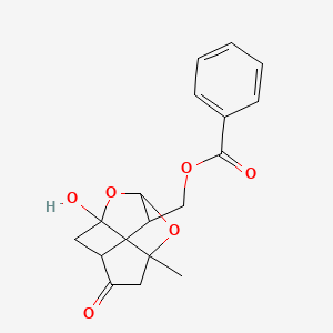 (8-Hydroxy-3-methyl-5-oxo-2,9-dioxatricyclo[4.3.1.03,8]decan-10-yl)methyl benzoate