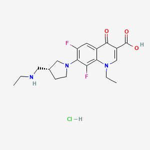molecular formula C19H24ClF2N3O3 B12744731 Merafloxacin hydrochloride, (R)- CAS No. 99724-09-1