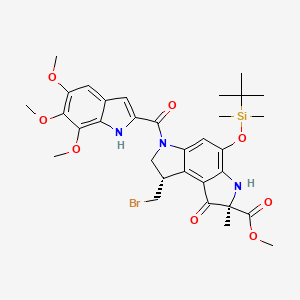 molecular formula C32H40BrN3O8Si B12745588 methyl (2R,8S)-8-(bromomethyl)-4-[tert-butyl(dimethyl)silyl]oxy-2-methyl-1-oxo-6-(5,6,7-trimethoxy-1H-indole-2-carbonyl)-7,8-dihydro-3H-pyrrolo[3,2-e]indole-2-carboxylate CAS No. 129953-15-7