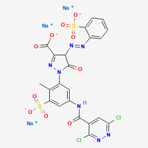 molecular formula C22H12Cl2N7Na3O10S2 B12747343 Trisodium 1-(5-(((3,6-dichloropyridazin-4-yl)carbonyl)amino)-2-methyl-3-sulphonatophenyl)-4,5-dihydro-5-oxo-4-((2-sulphonatophenyl)azo)-1H-pyrazole-3-carboxylate CAS No. 62121-78-2
