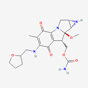 molecular formula C20H26N4O6 B12750212 [(4S,6S,7R,8S)-7-methoxy-12-methyl-10,13-dioxo-11-(oxolan-2-ylmethylamino)-2,5-diazatetracyclo[7.4.0.02,7.04,6]trideca-1(9),11-dien-8-yl]methyl carbamate CAS No. 78327-30-7