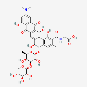 molecular formula C39H42N2O18 B12750448 Glycine, N-((5-((6-deoxy-3-O-beta-D-xylopyranosyl-beta-D-galactopyranosyl)oxy)-11-(dimethylamino)-5,6,8,13-tetrahydro-1,6,9,14-tetrahydroxy-3-methyl-8,13-dioxobenzo(a)naphthacen-2-yl)carbonyl)-, (5S-trans)- CAS No. 153619-41-1