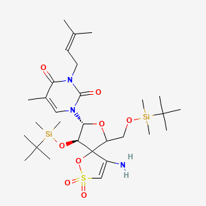 molecular formula C29H51N3O8SSi2 B12779577 (1-(2',5'-Bis-O-(tert-butyldimethylsilyl)-beta-D-ribofuranosyl)-3-N-(3-methyl-2-butenyl)thymine)-3'-spiro-5-(4-amino-1,2-oxathiole-2,2-dioxide) 