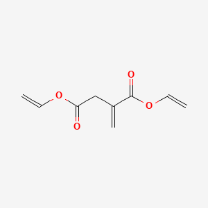 molecular formula C9H10O4 B12795348 Succinic acid, methylene-, divinyl ester CAS No. 90536-65-5