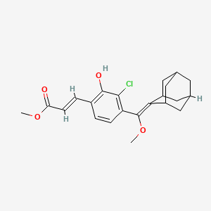 molecular formula C22H25ClO4 B12845490 (E)-Methyl 3-(4-(adamantan-2-ylidene(methoxy)methyl)-3-chloro-2-hydroxyphenyl)acrylate 