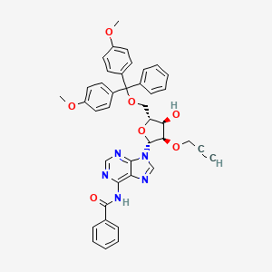 molecular formula C41H37N5O7 B12998475 N-(9-((2R,3R,4R,5R)-5-((Bis(4-methoxyphenyl)(phenyl)methoxy)methyl)-4-hydroxy-3-(prop-2-yn-1-yloxy)tetrahydrofuran-2-yl)-9H-purin-6-yl)benzamide 