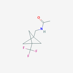 molecular formula C9H12F3NO B13022312 N-{[3-(trifluoromethyl)bicyclo[1.1.1]pentan-1-yl]methyl}acetamide 