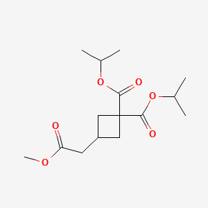 molecular formula C15H24O6 B13084772 Diisopropyl 3-(2-methoxy-2-oxoethyl)cyclobutane-1,1-dicarboxylate 