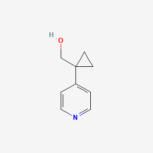 molecular formula C9H11NO B13128846 (1-(Pyridin-4-yl)cyclopropyl)methanol 