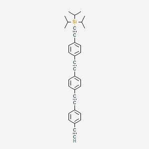 B1313336 ((4-((4-((4-Ethynylphenyl)ethynyl)phenyl)ethynyl)phenyl)ethynyl)triisopropylsilane CAS No. 176977-38-1