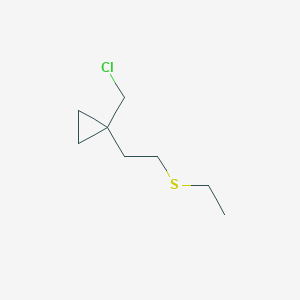 molecular formula C8H15ClS B13147316 1-(Chloromethyl)-1-[2-(ethylsulfanyl)ethyl]cyclopropane 