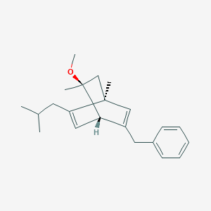 (1S,4S,8S)-5-Benzyl-2-isobutyl-8-methoxy-1,8-dimethylbicyclo[2.2.2]octa-2,5-diene