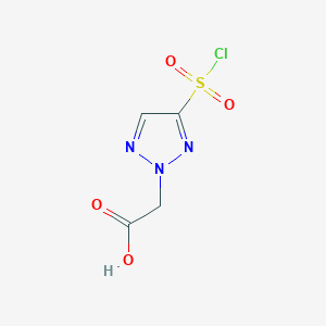 molecular formula C4H4ClN3O4S B13169925 2-[4-(Chlorosulfonyl)-2H-1,2,3-triazol-2-yl]acetic acid 