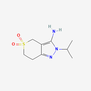 molecular formula C9H15N3O2S B13175936 3-Amino-2-(propan-2-yl)-2H,4H,6H,7H-5lambda6-thiopyrano[4,3-c]pyrazole-5,5-dione 