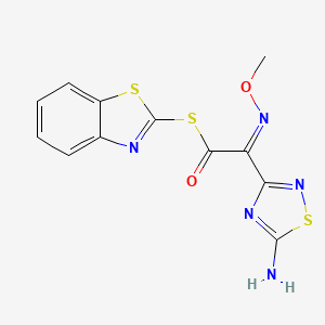 molecular formula C12H9N5O2S3 B1317683 S-Benzothiazol-2-yl (Z)-(5-amino-1,2,4-thiadiazol-3-yl)-methoxyiminothioacetate CAS No. 89604-91-1