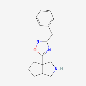 molecular formula C16H19N3O B13180804 3-Benzyl-5-{octahydrocyclopenta[c]pyrrol-3a-yl}-1,2,4-oxadiazole 