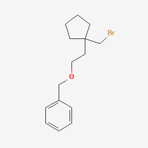 molecular formula C15H21BrO B13181770 ({2-[1-(Bromomethyl)cyclopentyl]ethoxy}methyl)benzene 