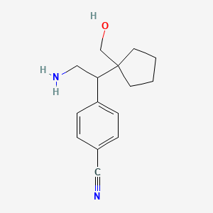 molecular formula C15H20N2O B13201306 4-{2-Amino-1-[1-(hydroxymethyl)cyclopentyl]ethyl}benzonitrile 