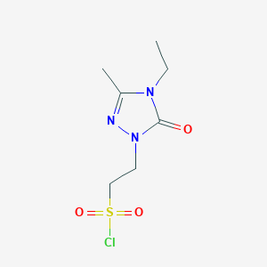molecular formula C7H12ClN3O3S B13203783 2-(4-Ethyl-3-methyl-5-oxo-4,5-dihydro-1H-1,2,4-triazol-1-yl)ethane-1-sulfonyl chloride 