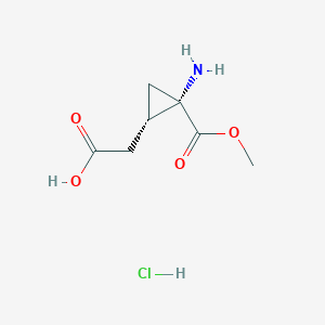 molecular formula C7H12ClNO4 B13206420 [(1S,2S)-2-amino-2-(methoxycarbonyl)cyclopropyl]acetic acid hydrochloride 