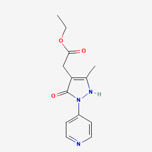 molecular formula C13H15N3O3 B13213317 Ethyl 2-[5-methyl-3-oxo-2-(pyridin-4-yl)-2,3-dihydro-1H-pyrazol-4-yl]acetate 