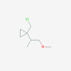 molecular formula C8H15ClO B13229290 1-(Chloromethyl)-1-(1-methoxypropan-2-yl)cyclopropane 