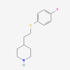 molecular formula C13H18FNS B13229399 4-{2-[(4-Fluorophenyl)sulfanyl]ethyl}piperidine 