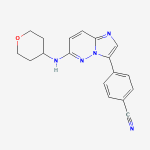 molecular formula C18H17N5O B13232915 4-{6-[(Oxan-4-yl)amino]imidazo[1,2-b]pyridazin-3-yl}benzonitrile 