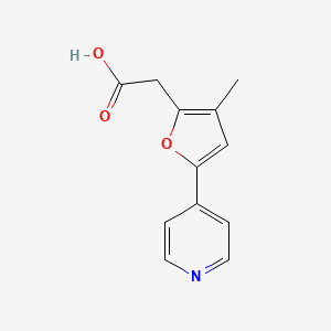 molecular formula C12H11NO3 B13234823 2-[3-Methyl-5-(pyridin-4-yl)furan-2-yl]acetic acid 