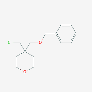 molecular formula C14H19ClO2 B13245498 4-[(Benzyloxy)methyl]-4-(chloromethyl)oxane 
