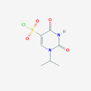 molecular formula C7H9ClN2O4S B13245660 2,4-Dioxo-1-propan-2-ylpyrimidine-5-sulfonyl chloride CAS No. 1083337-94-3