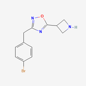 molecular formula C12H12BrN3O B13258436 5-(Azetidin-3-yl)-3-[(4-bromophenyl)methyl]-1,2,4-oxadiazole 