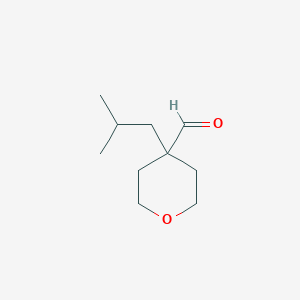 molecular formula C10H18O2 B13266918 4-(2-Methylpropyl)oxane-4-carbaldehyde 
