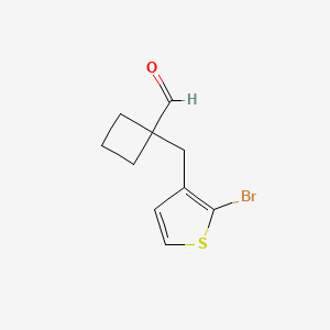 molecular formula C10H11BrOS B13278338 1-[(2-Bromothiophen-3-yl)methyl]cyclobutane-1-carbaldehyde 