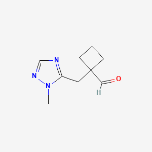 molecular formula C9H13N3O B13278628 1-[(1-Methyl-1H-1,2,4-triazol-5-yl)methyl]cyclobutane-1-carbaldehyde 