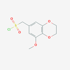 molecular formula C10H11ClO5S B13282062 (8-Methoxy-2,3-dihydro-1,4-benzodioxin-6-yl)methanesulfonyl chloride 